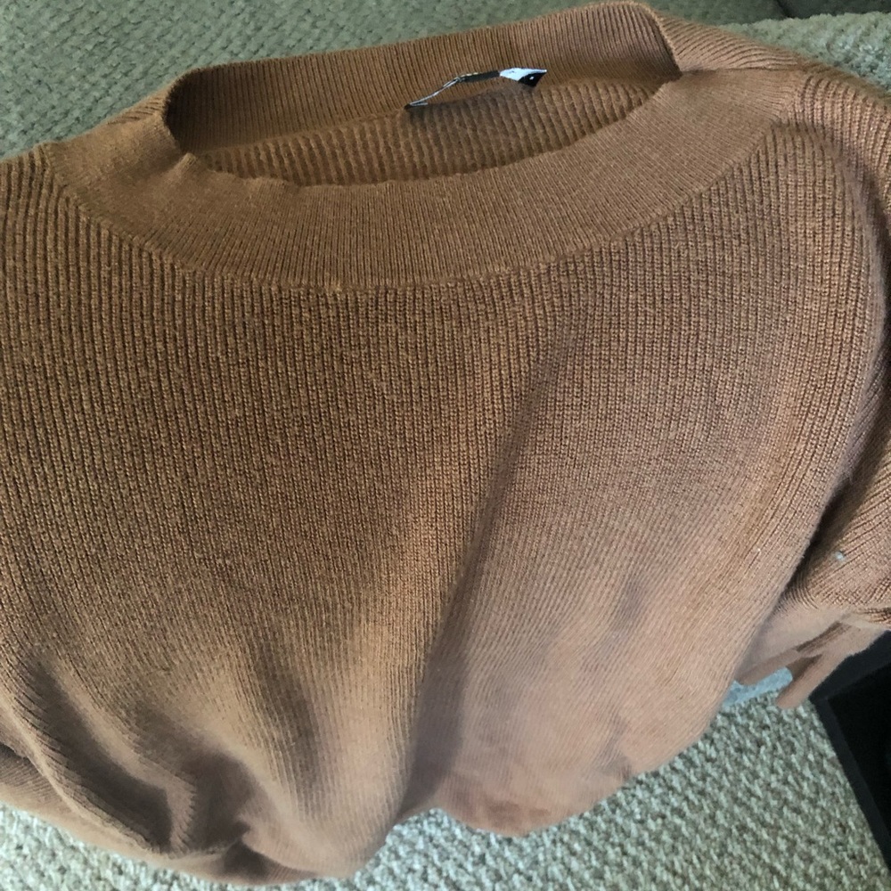 Beautiful fall Express sweater - Picture 5 of 5
